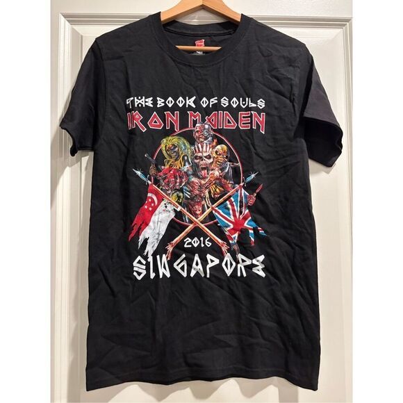 Iron Maiden Singapore T-shirt size Small - Picture 1 of 2